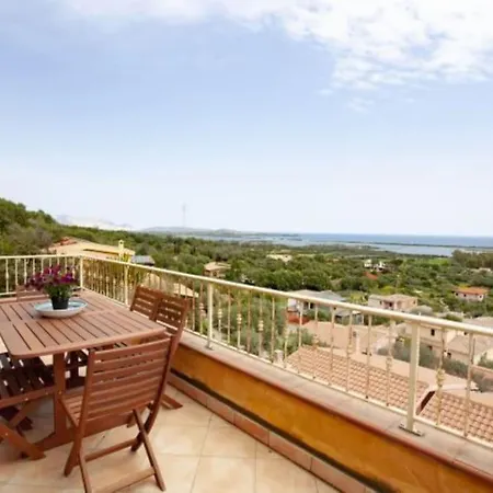 Bella Vista 3 *