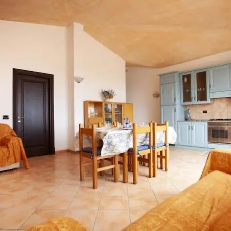 Bella Vista 3 *